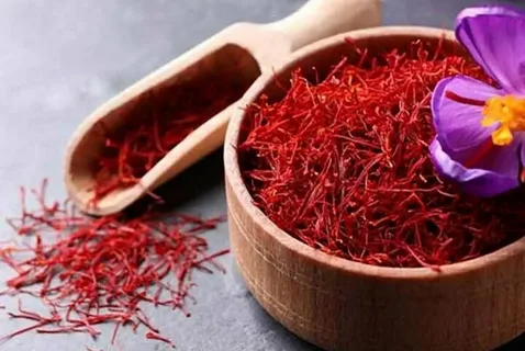 تصویر 4 از زعفران صادراتی بهرامن با کیفیت صادراتی و عطر طبیعی